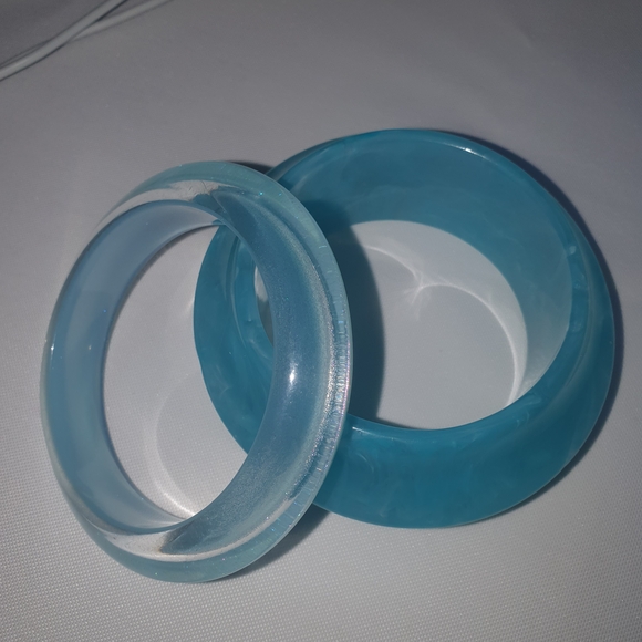 Colorful Floral Bundle Earrings & Bangles - Picture 4 of 8